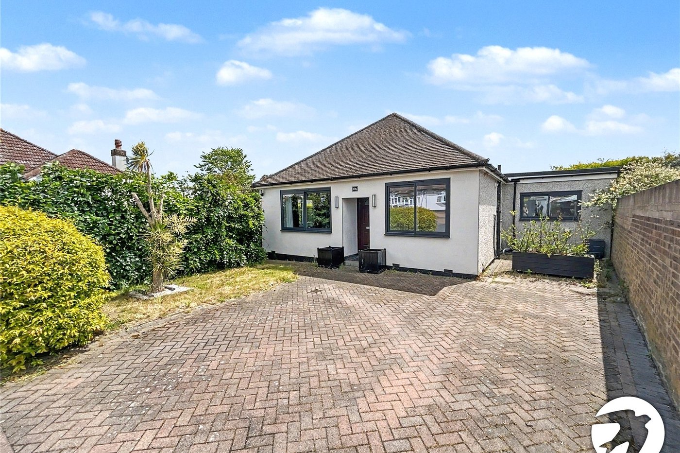 3 bedroom bungalow for sale in Sidcup | Robinson Jackson