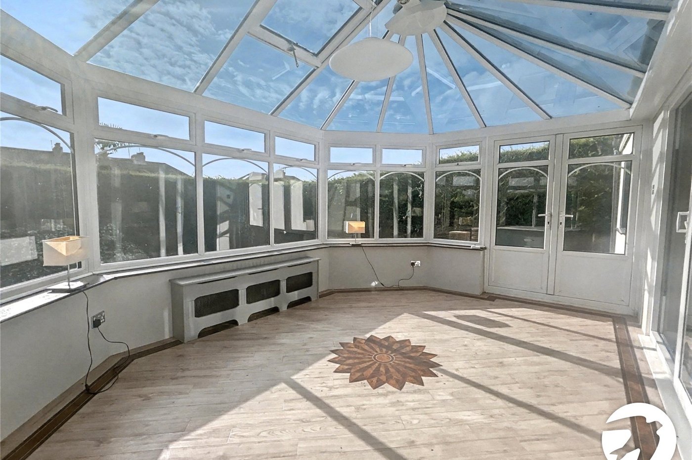 3 bedroom bungalow for sale in Sidcup | Robinson Jackson