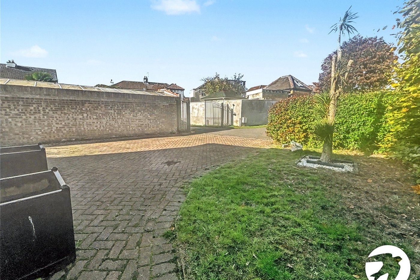 3 bedroom bungalow for sale in Sidcup | Robinson Jackson