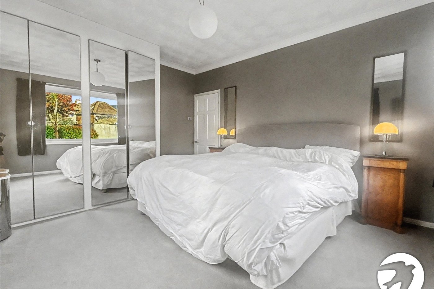 3 bedroom bungalow for sale in Sidcup | Robinson Jackson