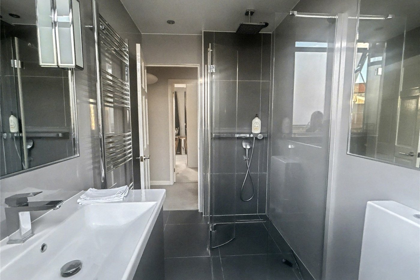 3 bedroom bungalow for sale in Sidcup | Robinson Jackson