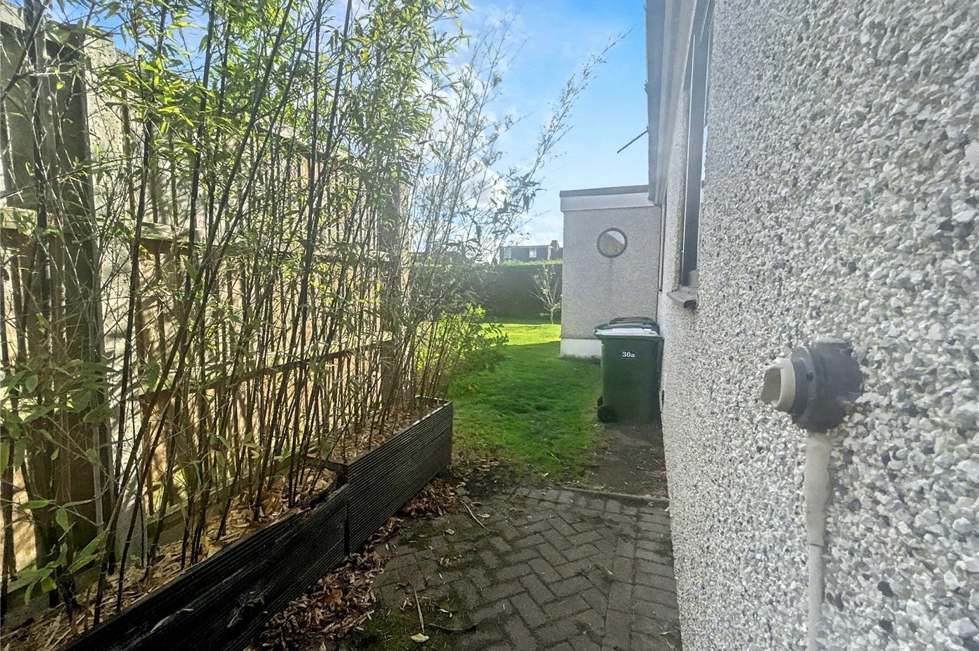 3 bedroom bungalow for sale in Sidcup | Robinson Jackson