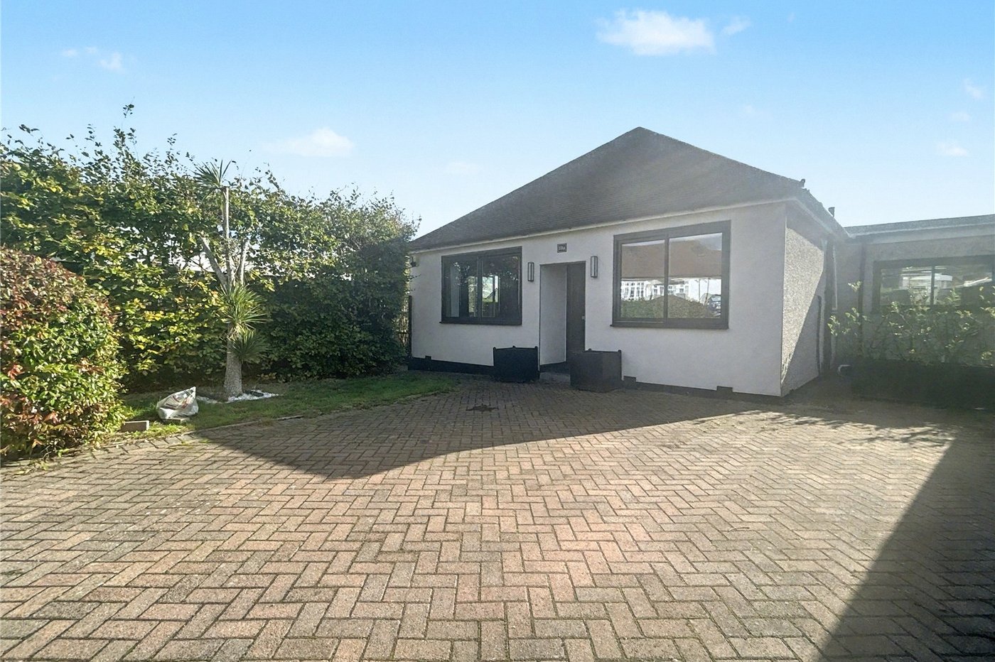 3 bedroom bungalow for sale in Sidcup | Robinson Jackson