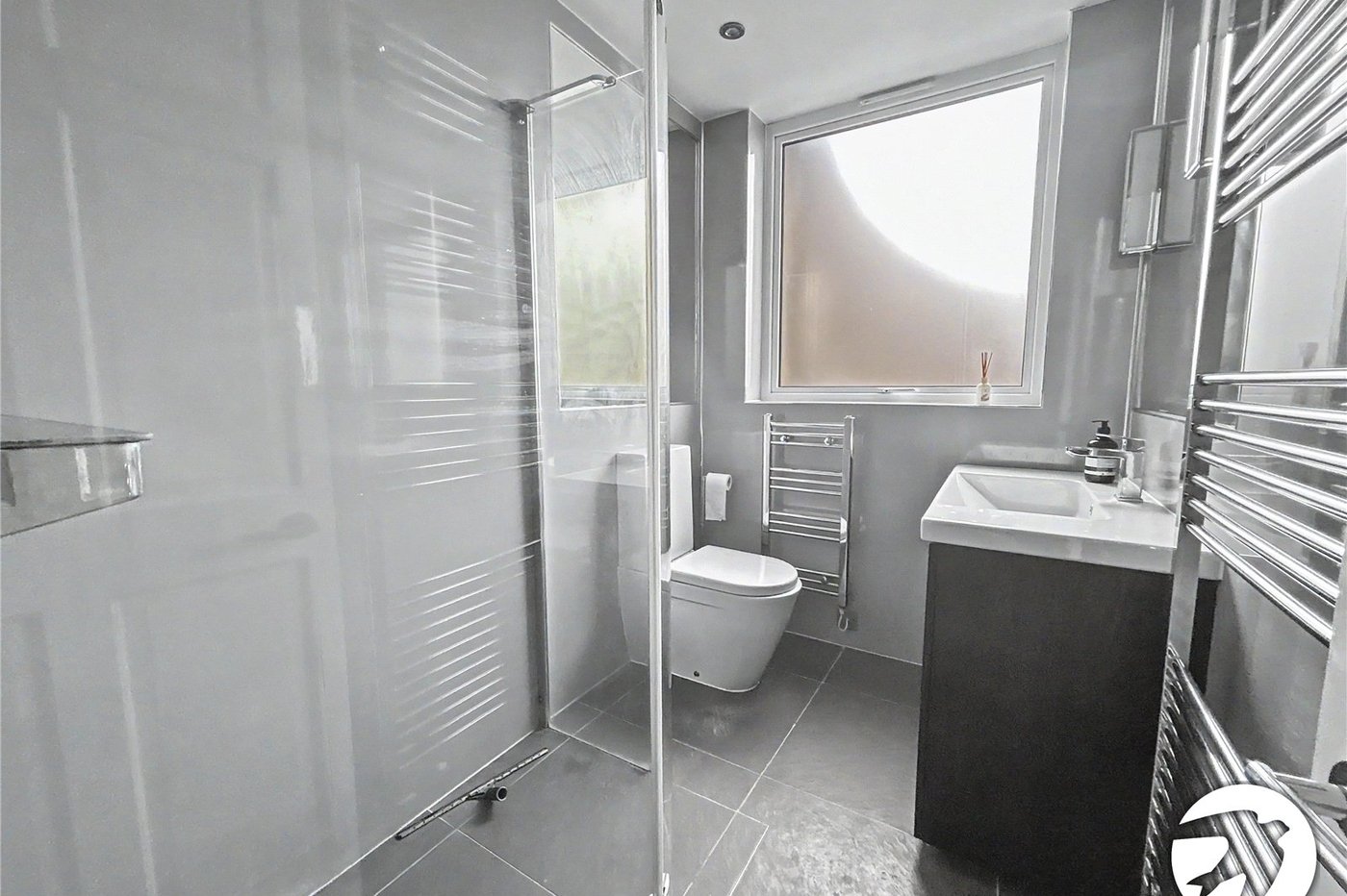 3 bedroom bungalow for sale in Sidcup | Robinson Jackson