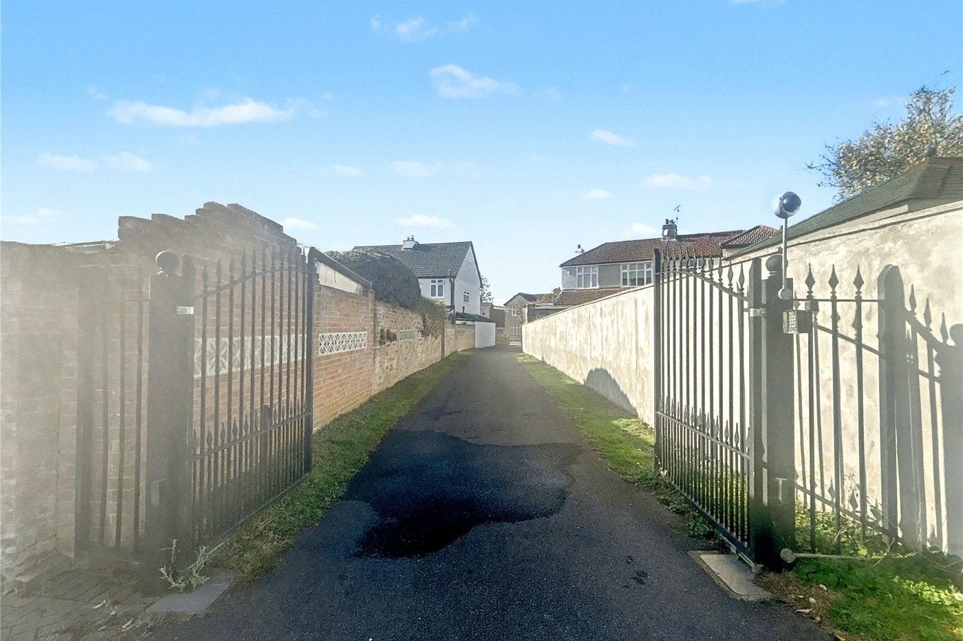 3 bedroom bungalow for sale in Sidcup | Robinson Jackson