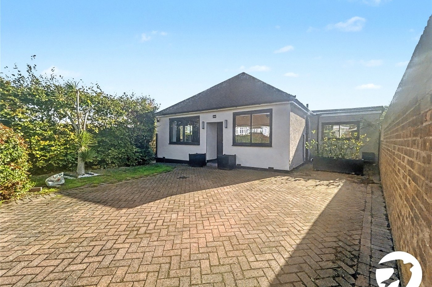 3 bedroom bungalow for sale in Sidcup | Robinson Jackson