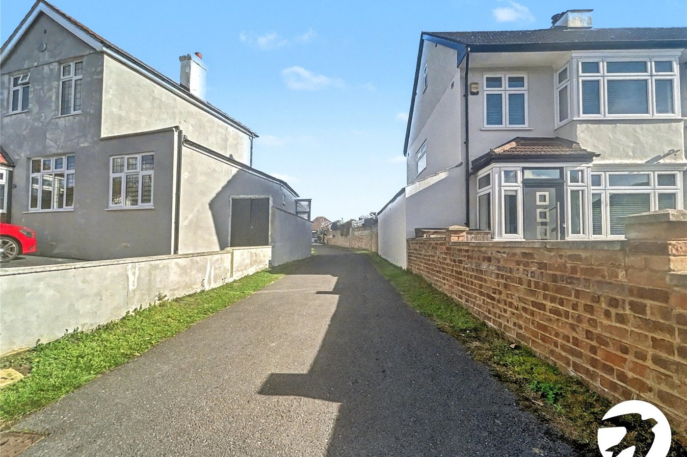 3 bedroom bungalow for sale in Sidcup | Robinson Jackson