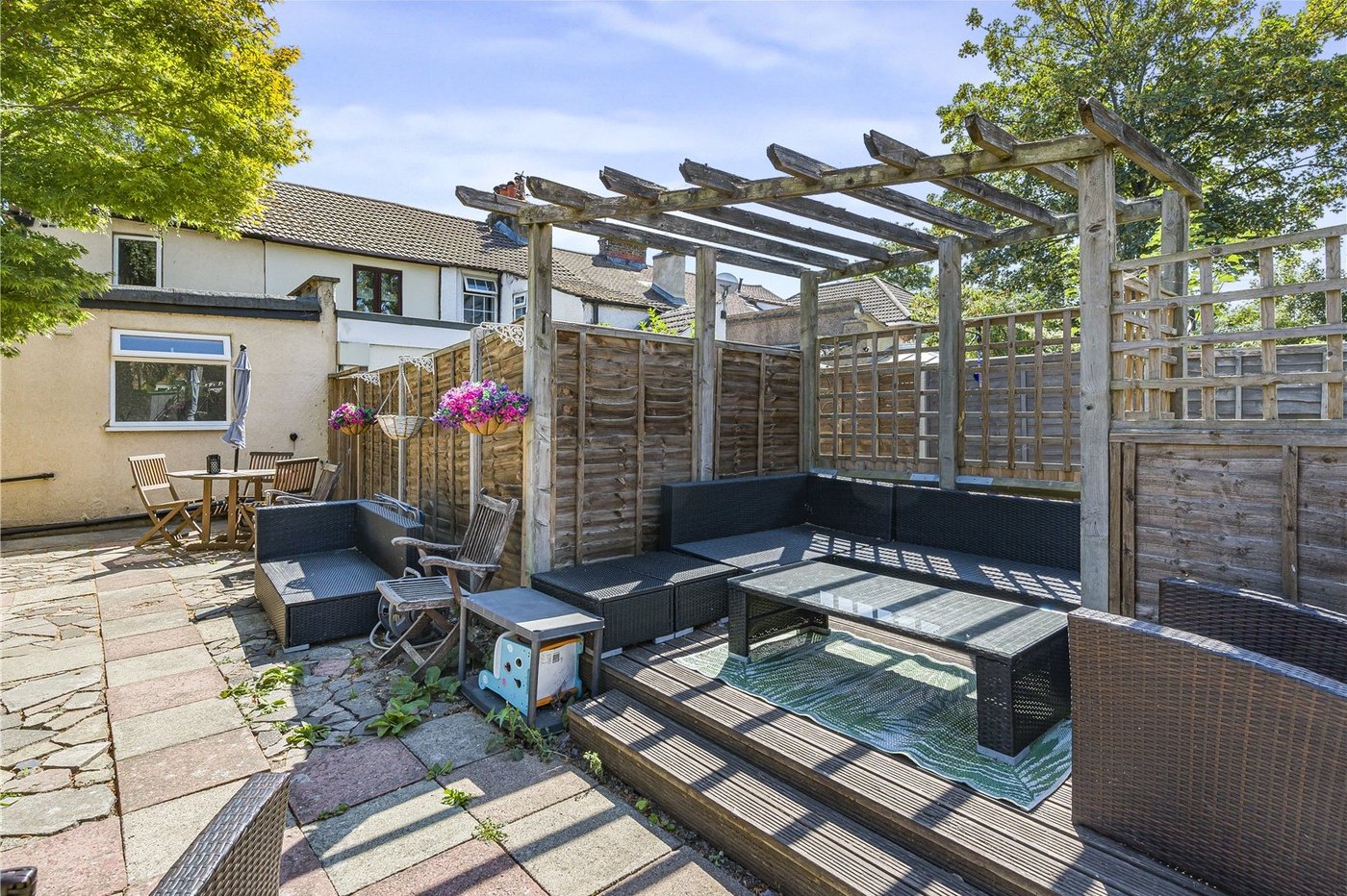 2 bedroom house for sale in Bexley | Robinson Jackson