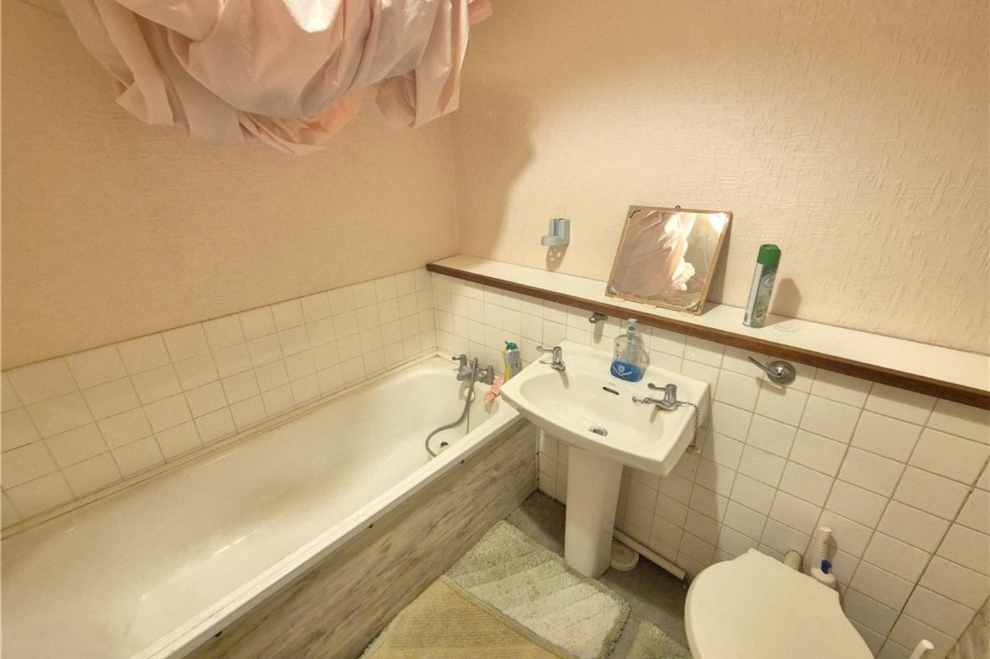 2 bedroom house for sale in Orpington | Robinson Jackson