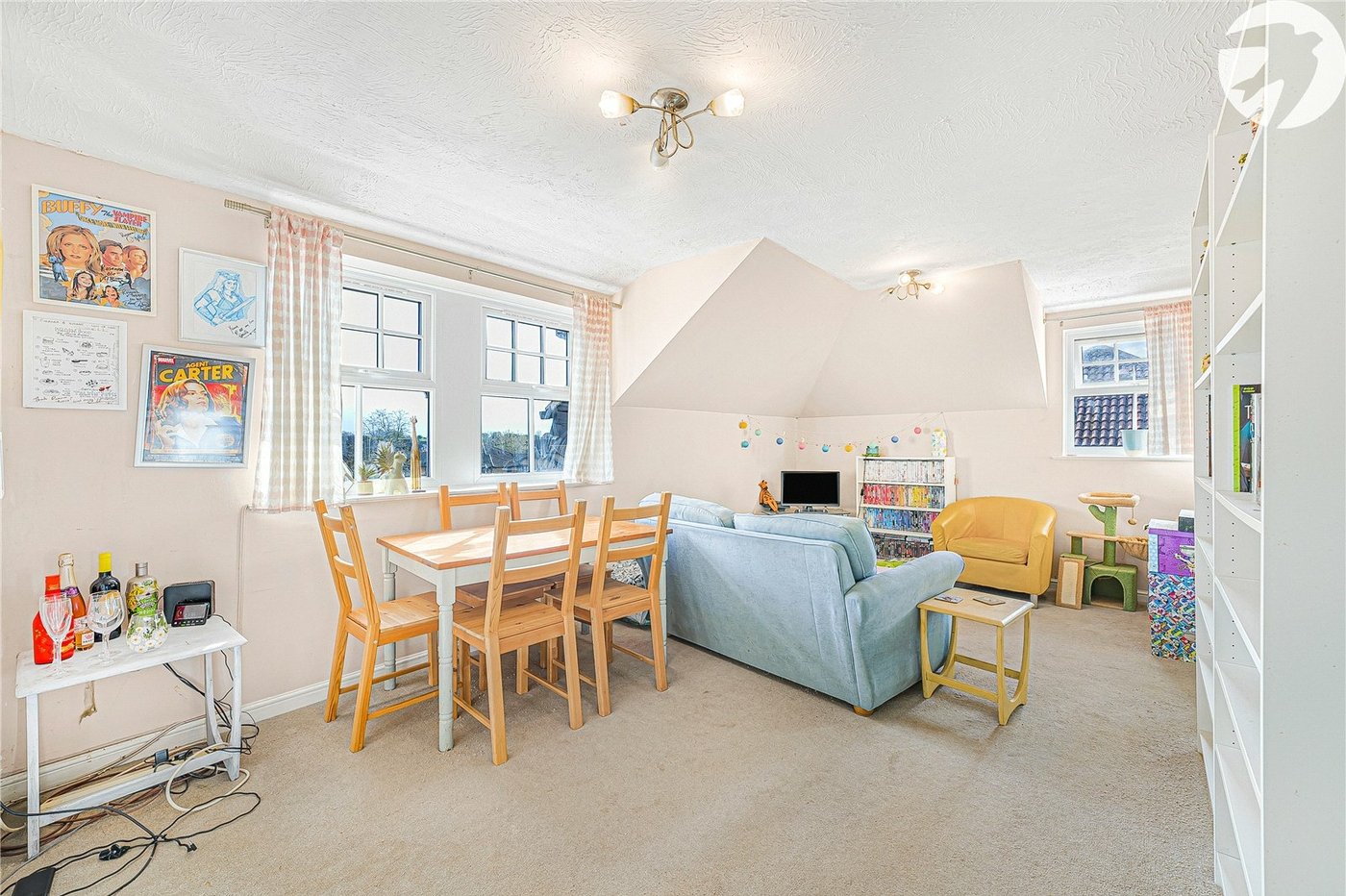 2 bedroom property for sale in Dartford | Robinson Jackson