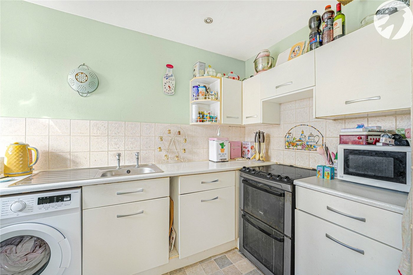 2 bedroom property for sale in Dartford | Robinson Jackson