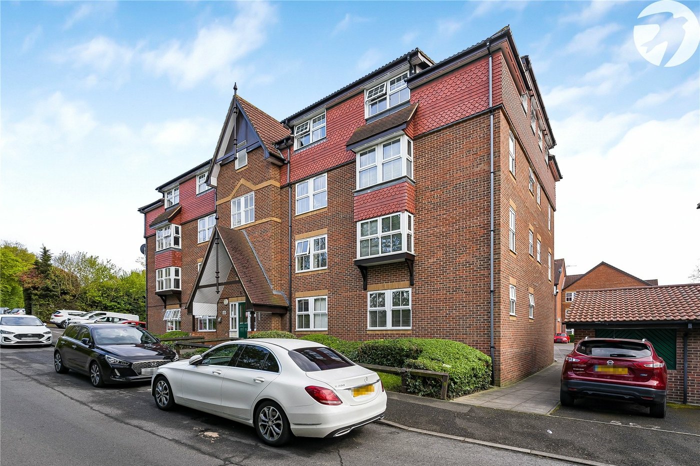 2 bedroom property for sale in Dartford | Robinson Jackson