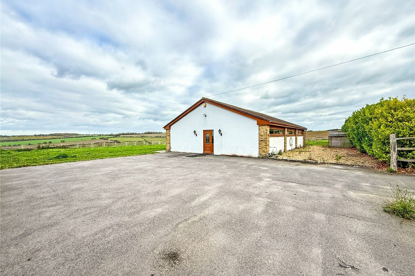 3 bedroom bungalow for sale in Eynsford | Robinson Jackson