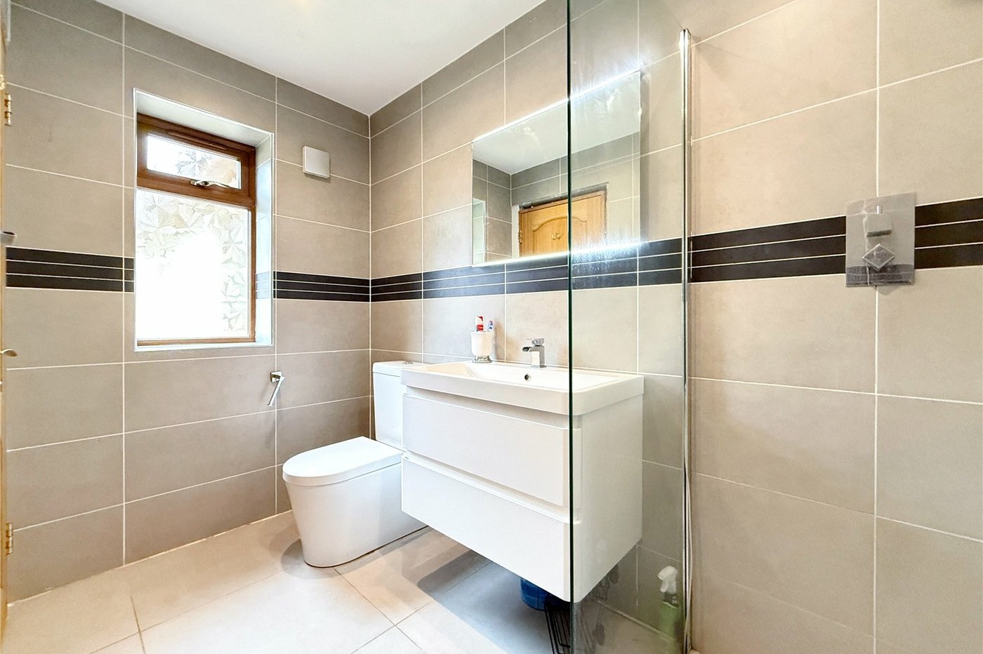 4 bedroom bungalow for sale in Eynsford | Robinson Jackson