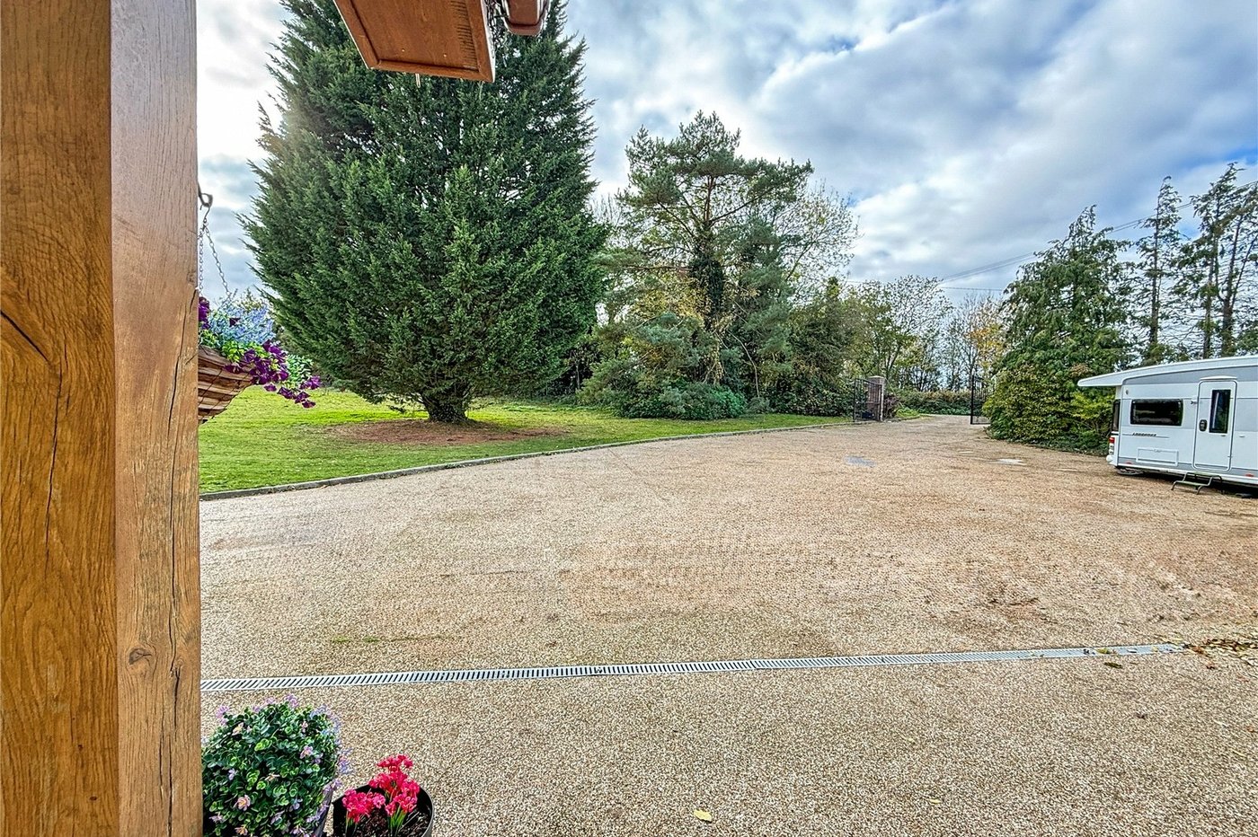 4 bedroom bungalow for sale in Eynsford | Robinson Jackson