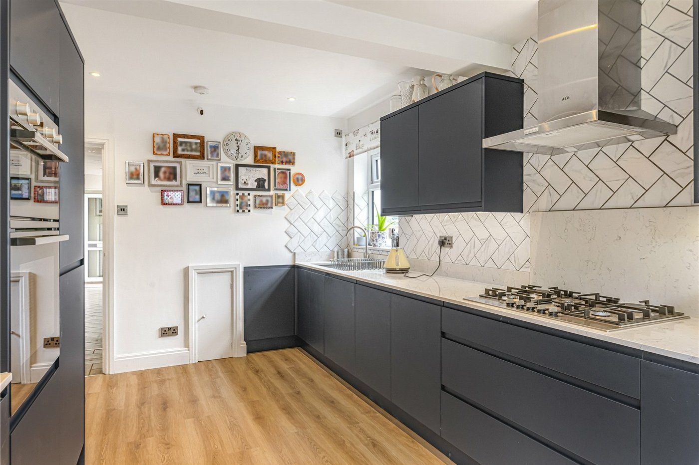 4 bedroom bungalow for sale in Hextable | Robinson Jackson