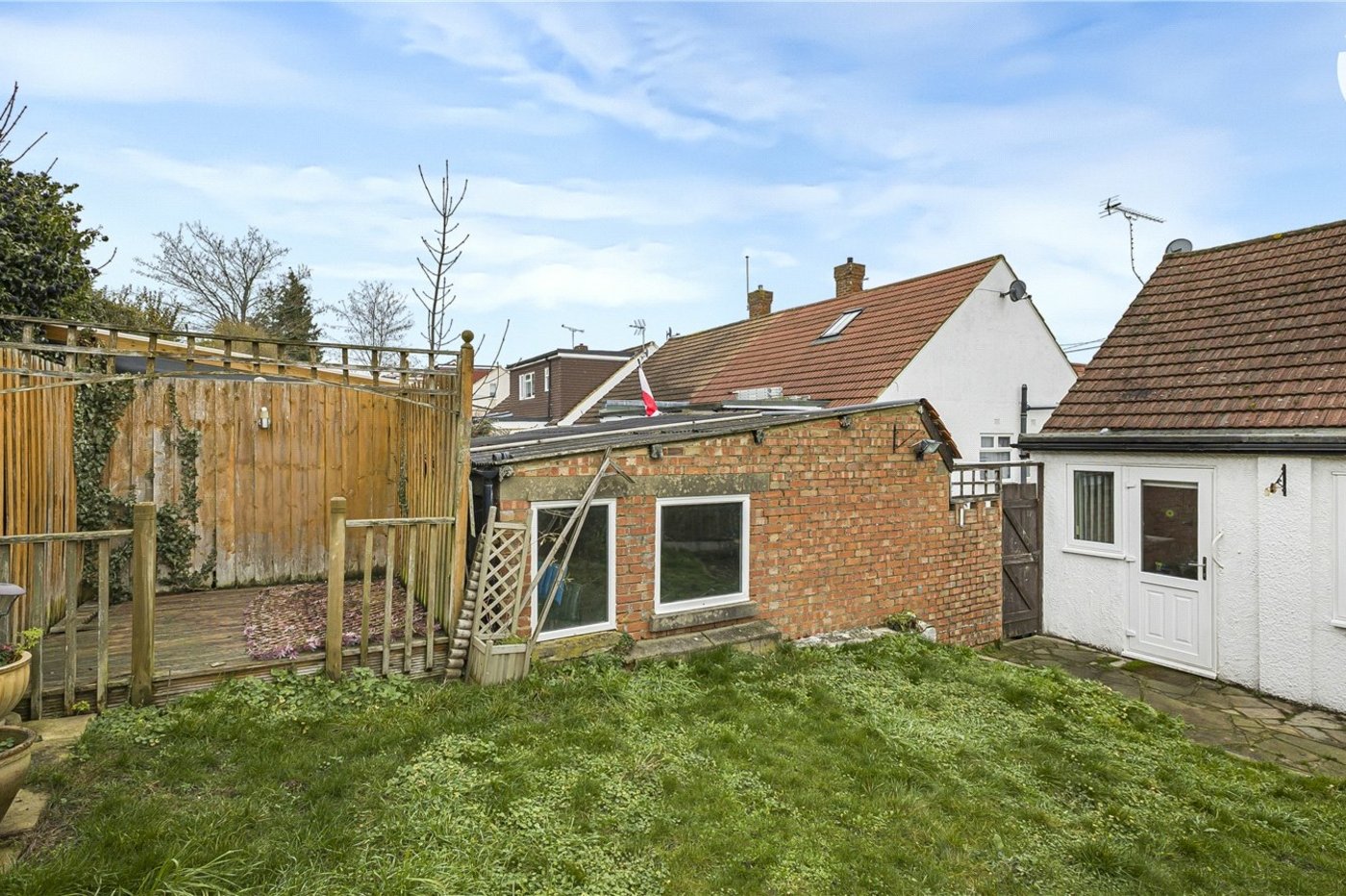 3 bedroom bungalow for sale in Hextable | Robinson Jackson