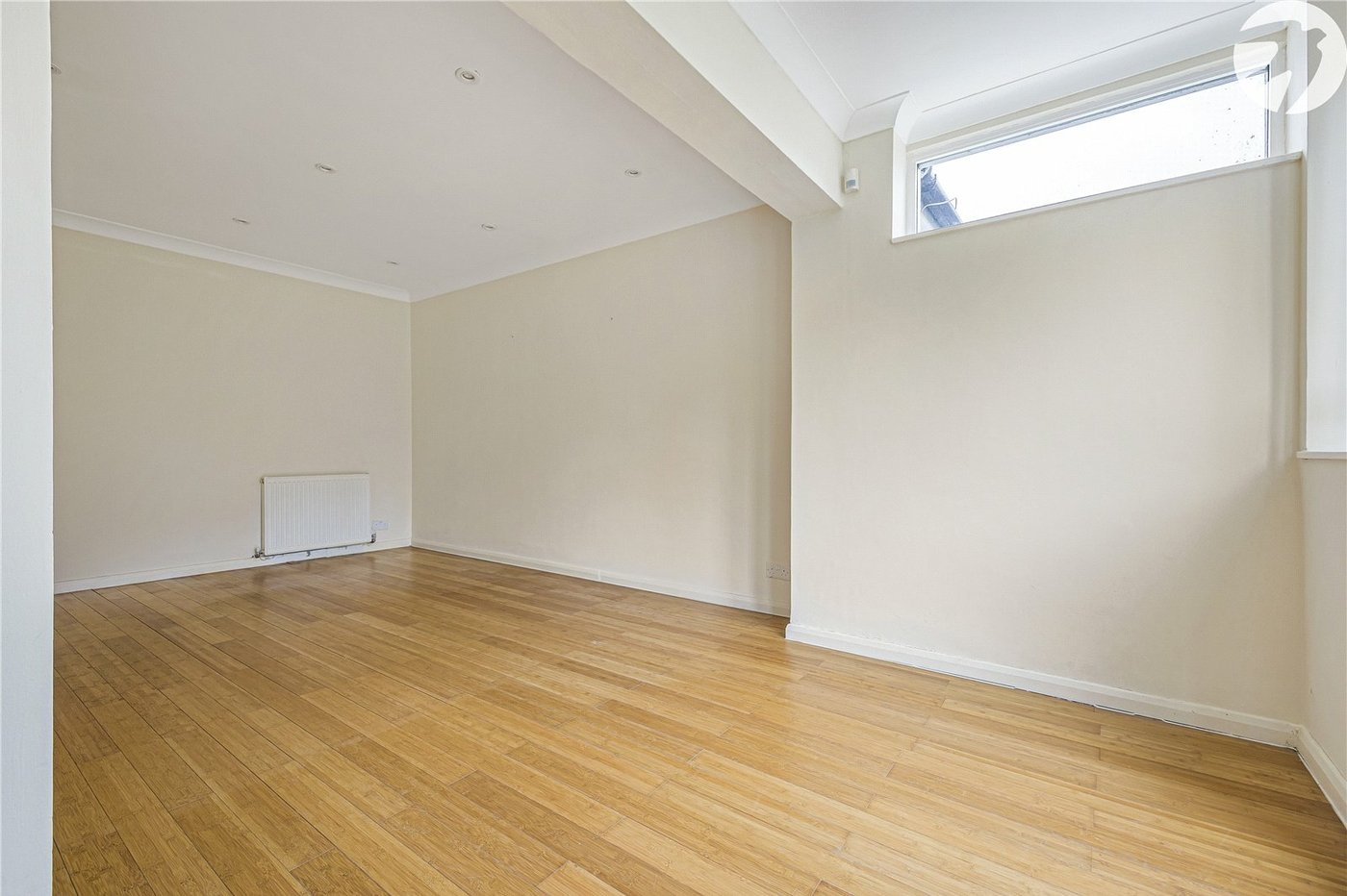 3 bedroom bungalow for sale in Hextable | Robinson Jackson