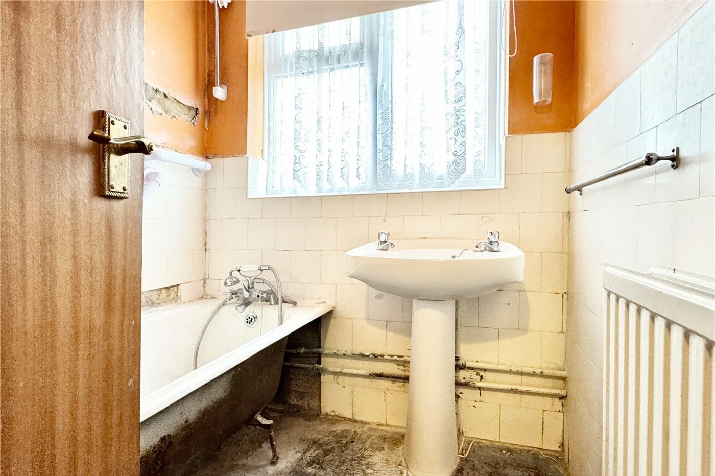 3 bedroom bungalow for sale in Hextable | Robinson Jackson