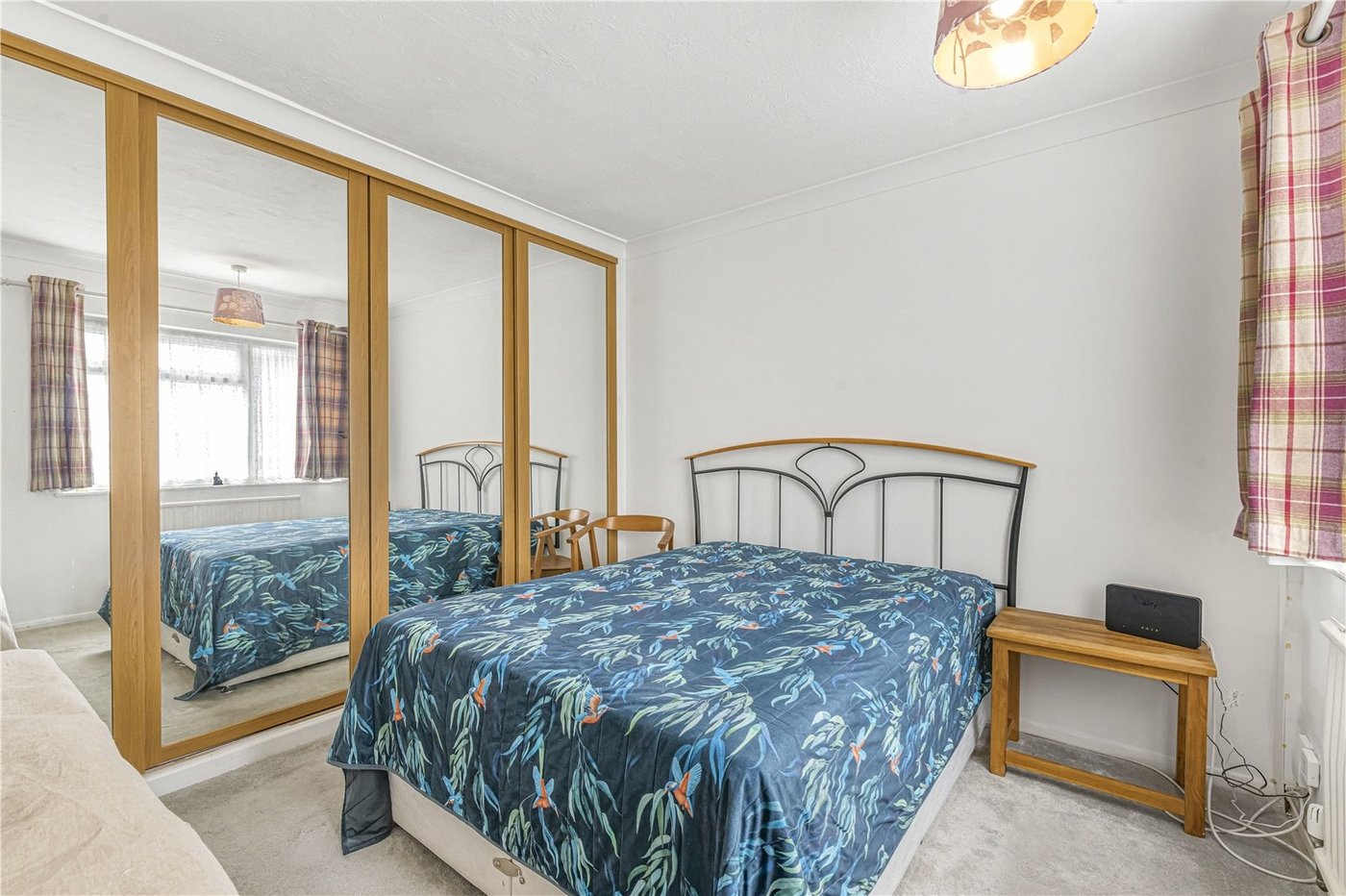 4 bedroom bungalow for sale in Hextable | Robinson Jackson