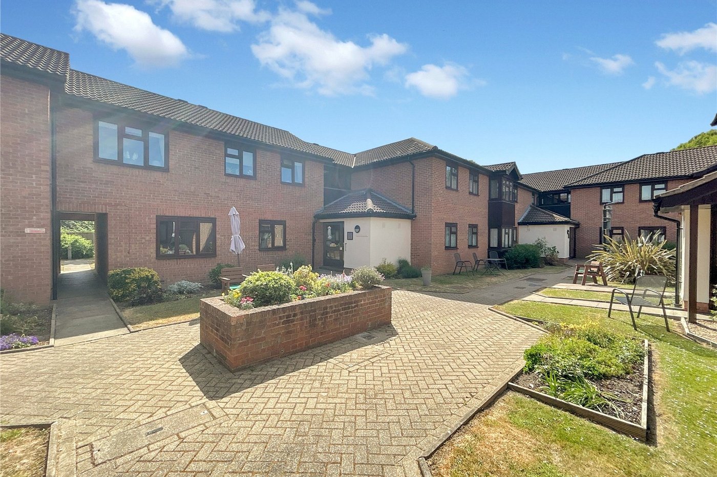 2 bedroom property for sale in Sidcup | Robinson Jackson