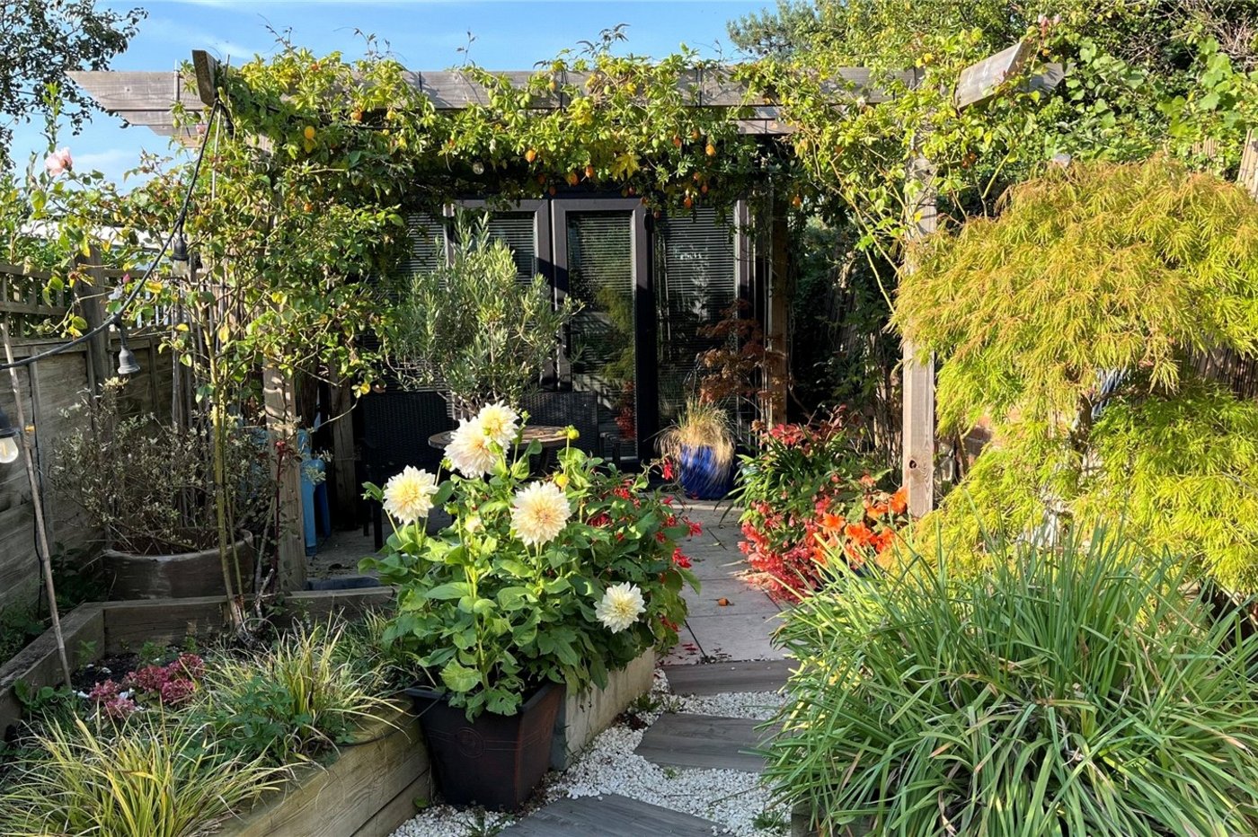 3 bedroom house for sale in West Dartford | Robinson Jackson