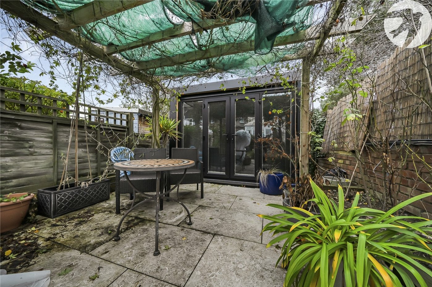 3 bedroom house for sale in West Dartford | Robinson Jackson