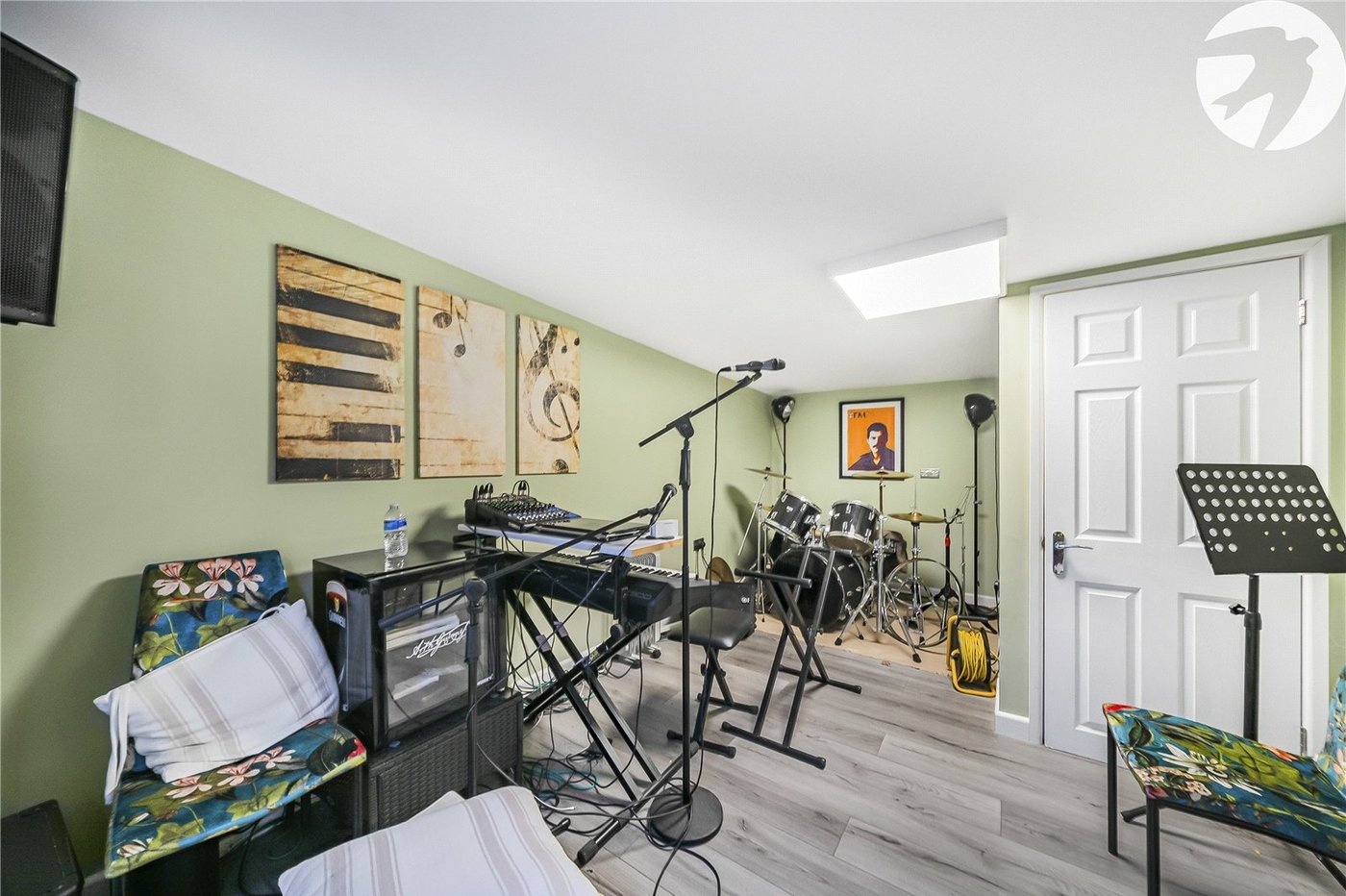 3 bedroom house for sale in West Dartford | Robinson Jackson