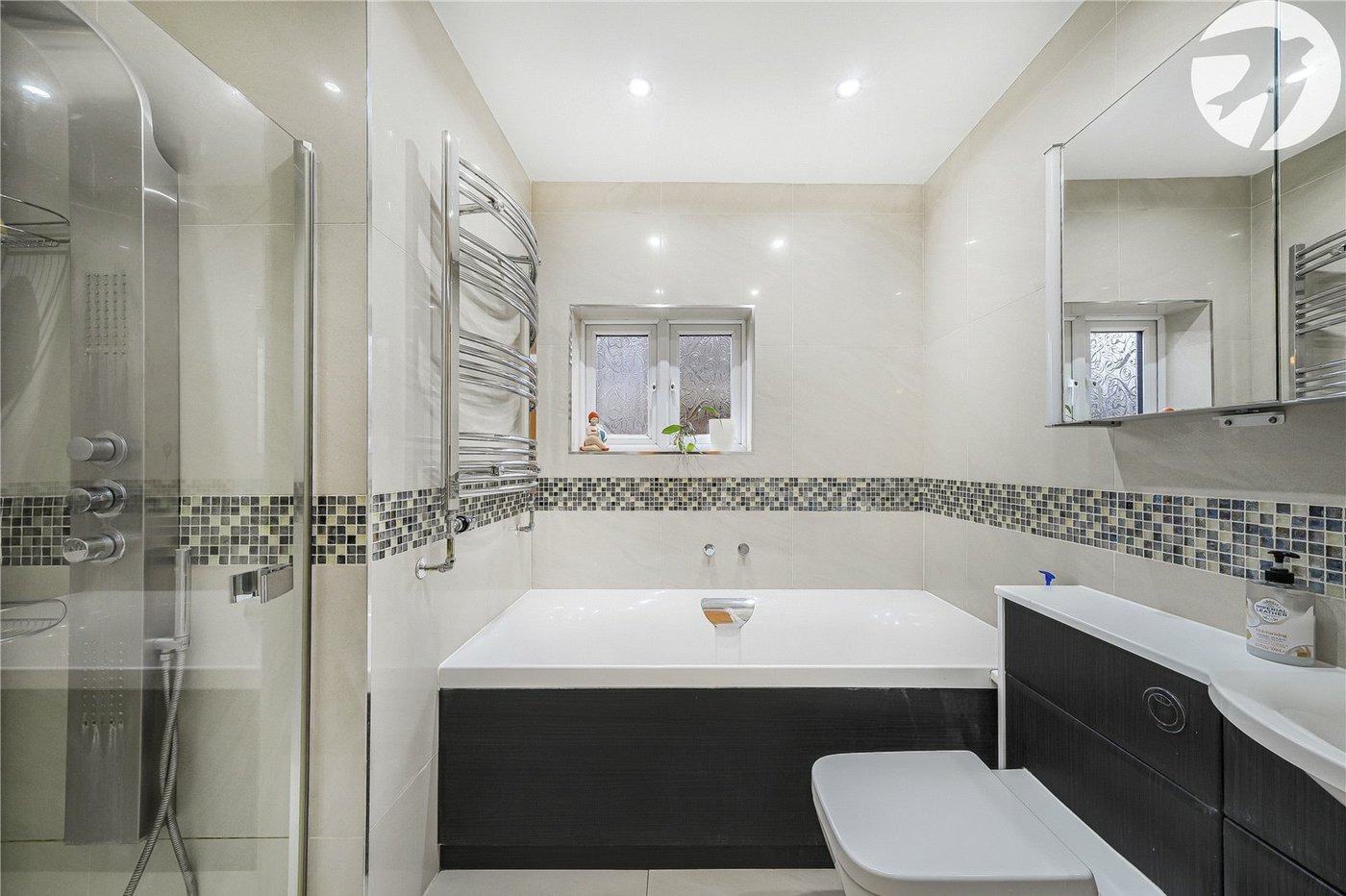 3 bedroom house for sale in West Dartford | Robinson Jackson