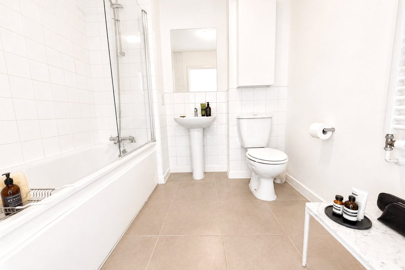 3 bedroom house for sale in London | Robinson Jackson