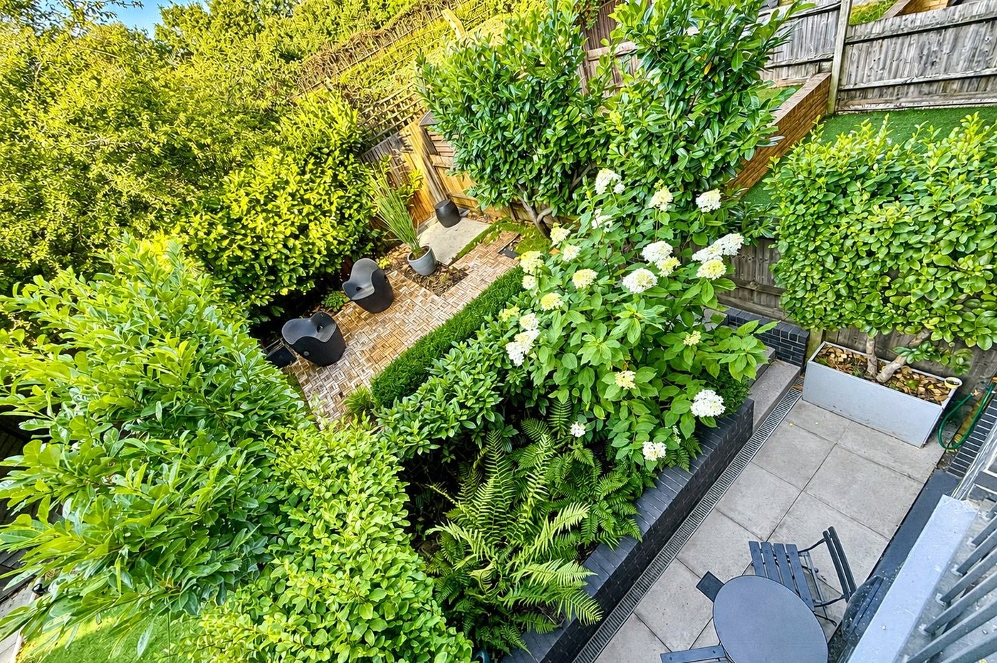 3 bedroom house for sale in London | Robinson Jackson