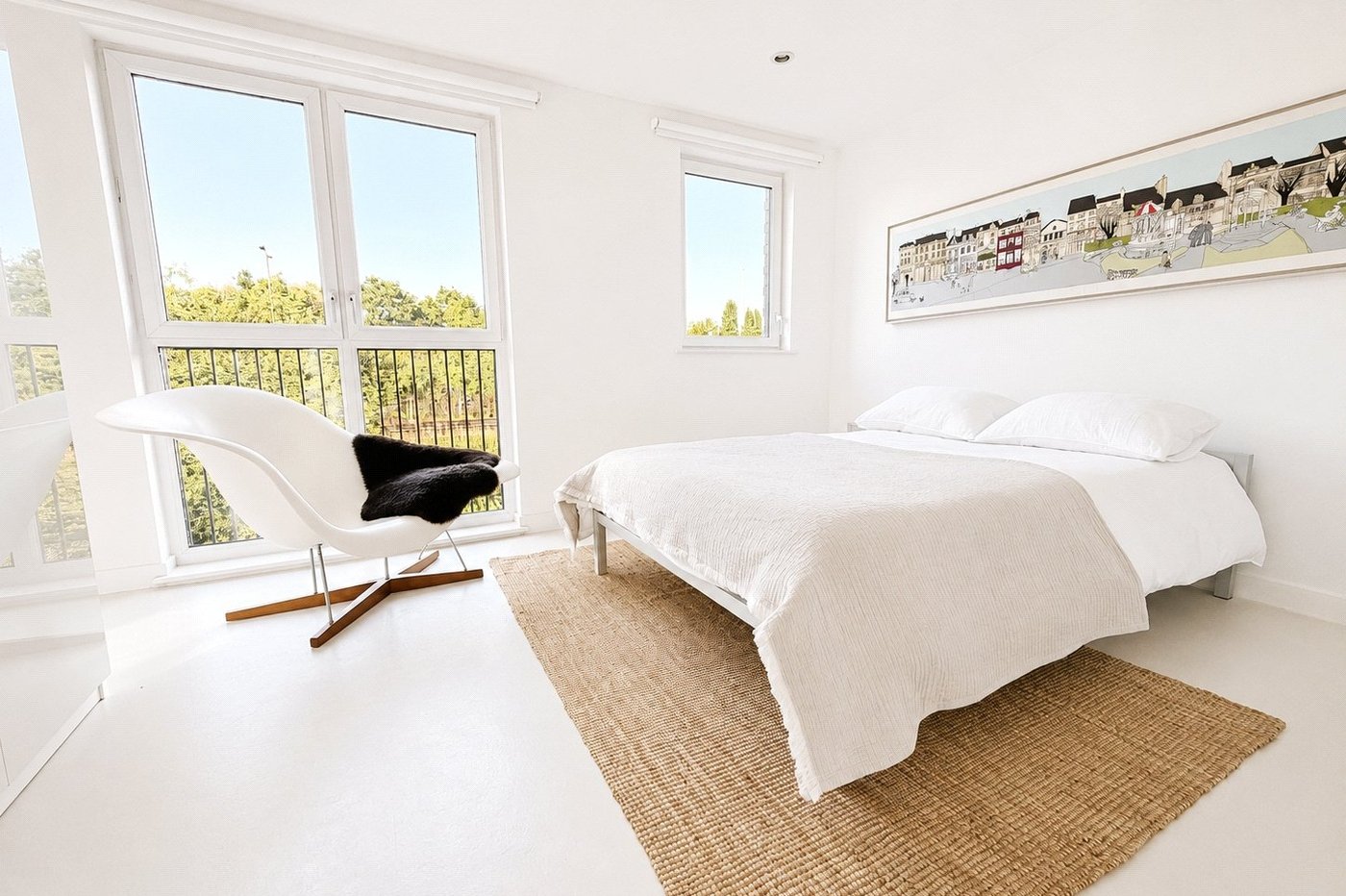 3 bedroom house for sale in London | Robinson Jackson