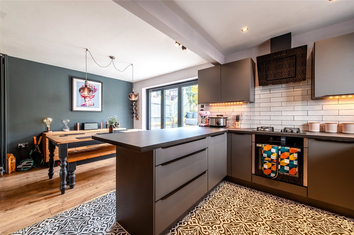 3 bedroom house for sale in Istead Rise | Robinson Michael & Jackson
