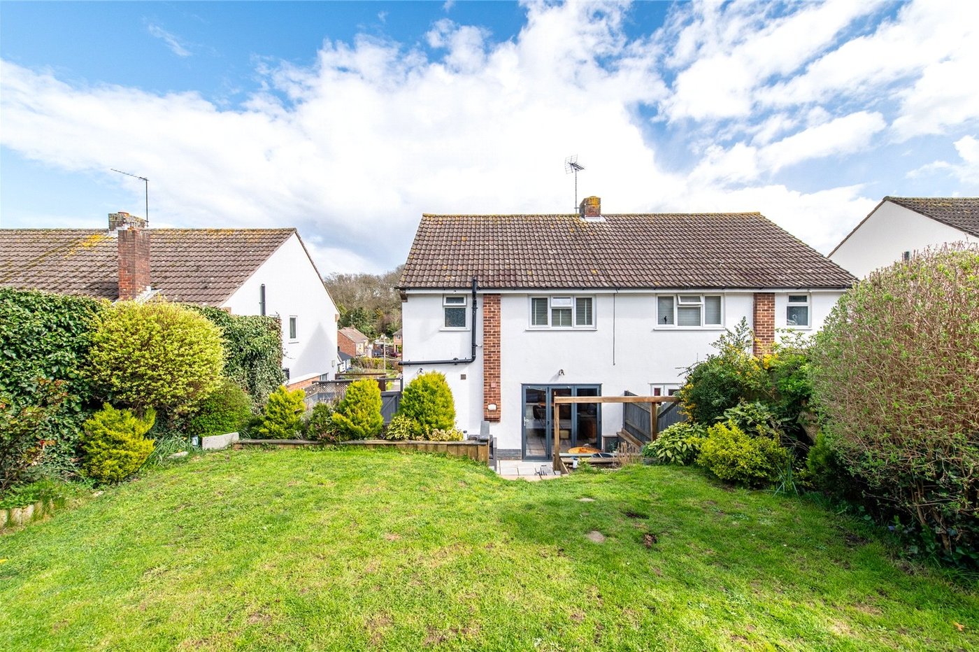 3 bedroom house for sale in Istead Rise | Robinson Michael & Jackson
