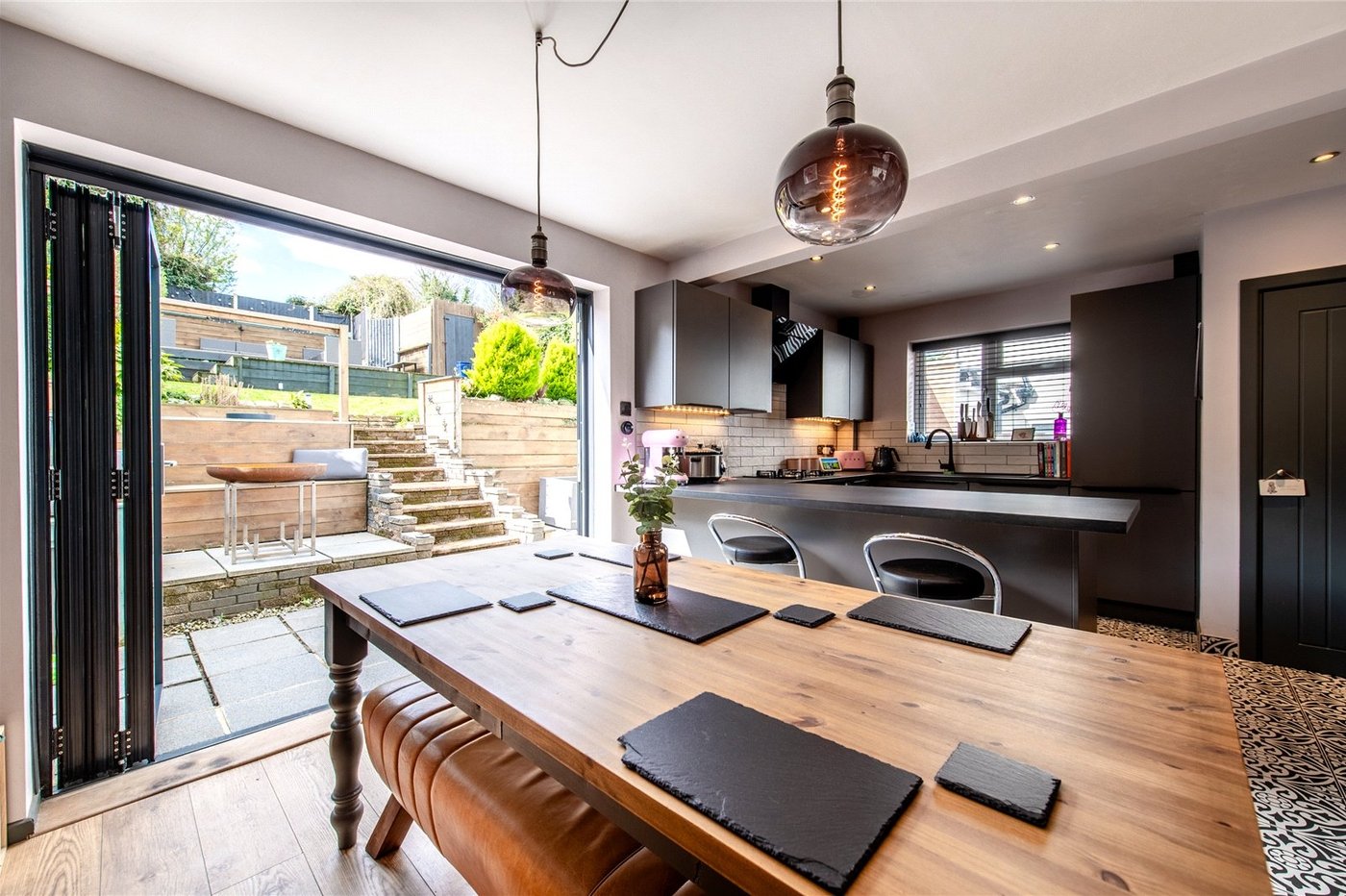 3 bedroom house for sale in Istead Rise | Robinson Michael & Jackson
