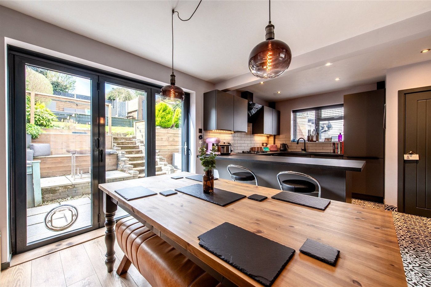 3 bedroom house for sale in Istead Rise | Robinson Michael & Jackson