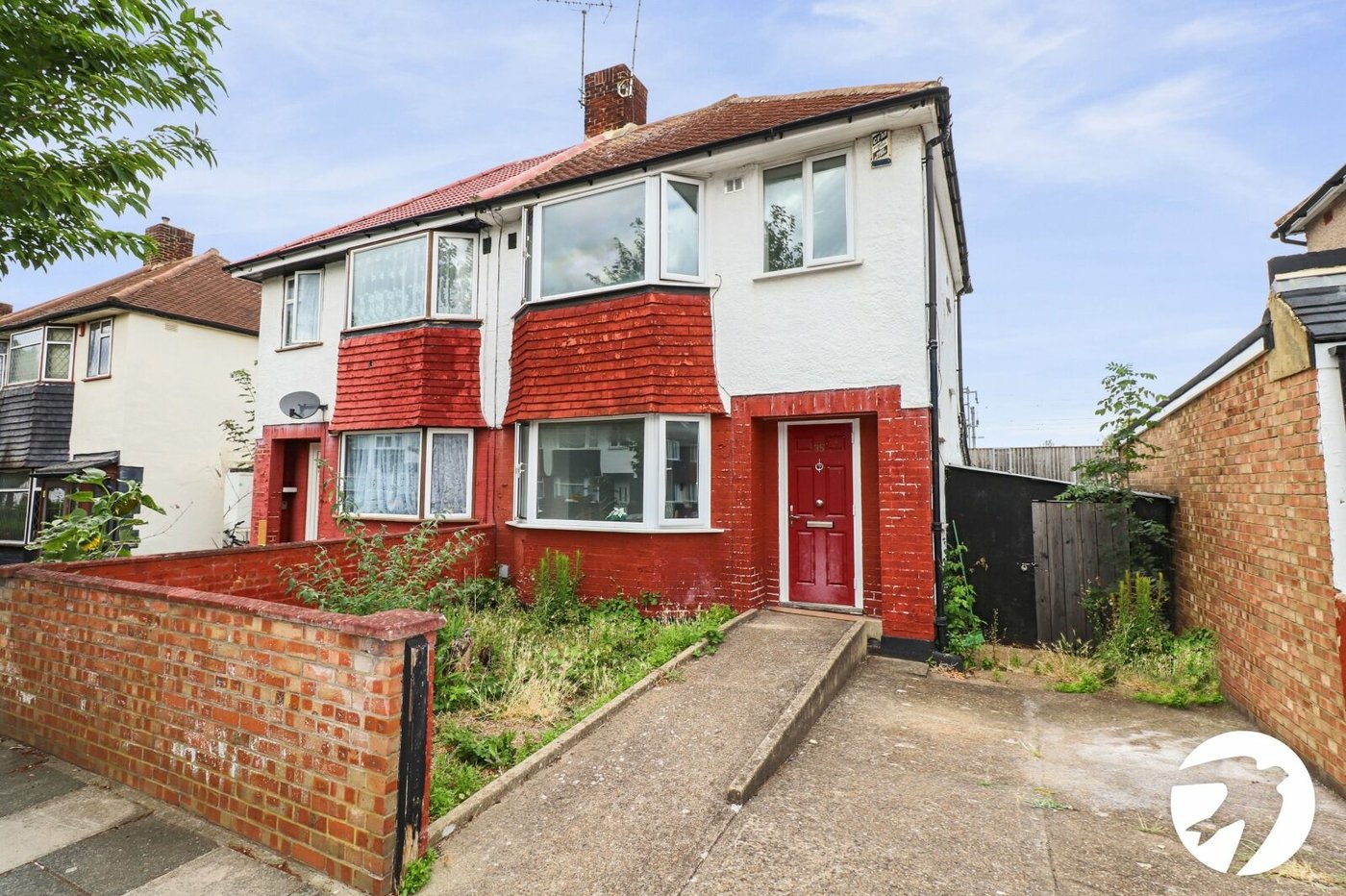 3 bedroom house for sale in London | Robinson Jackson