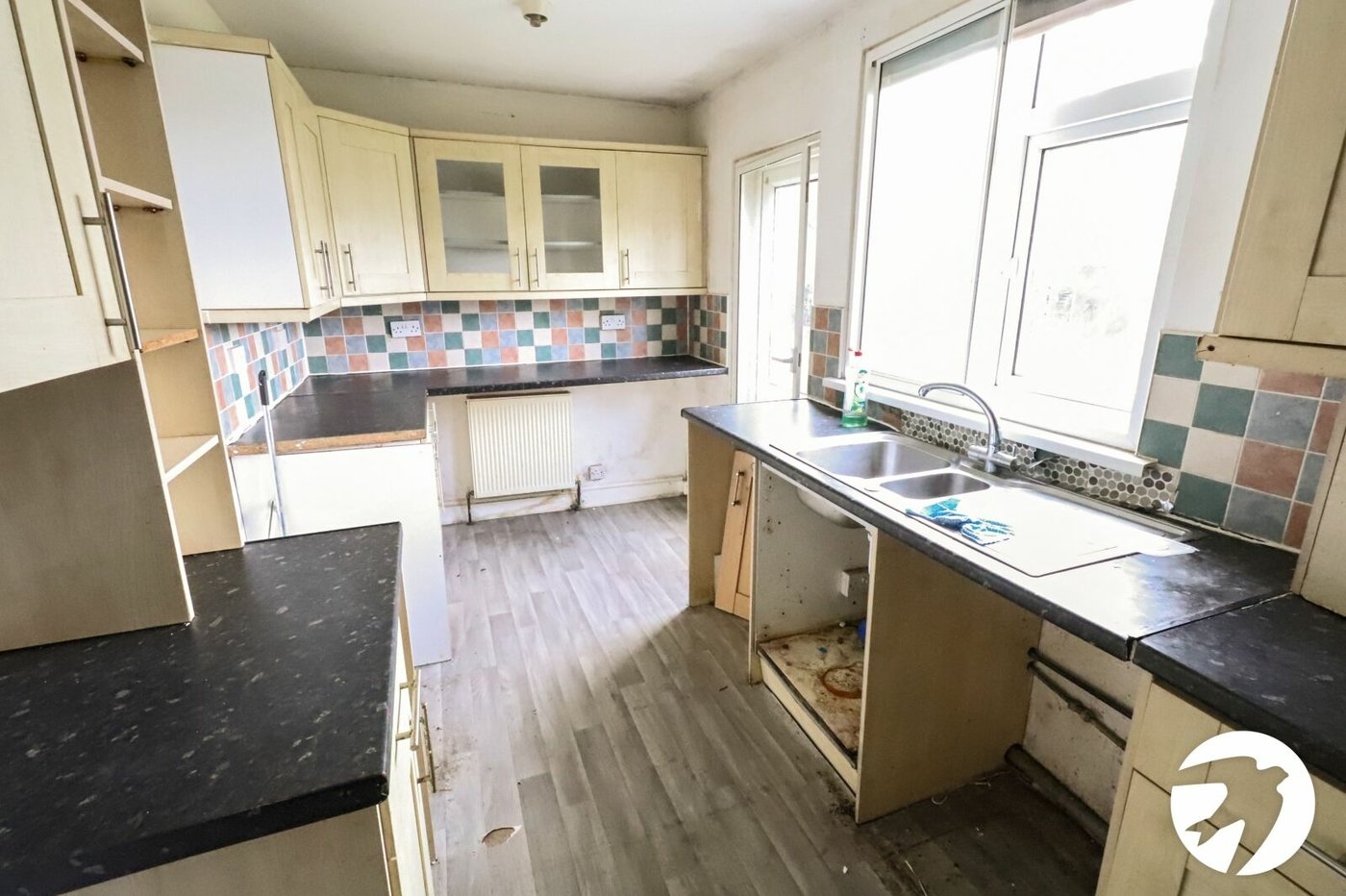 3 bedroom house for sale in London | Robinson Jackson