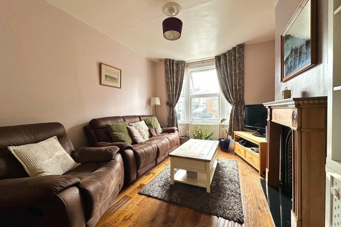 4 bedroom house for sale in Catford | Robinson Jackson