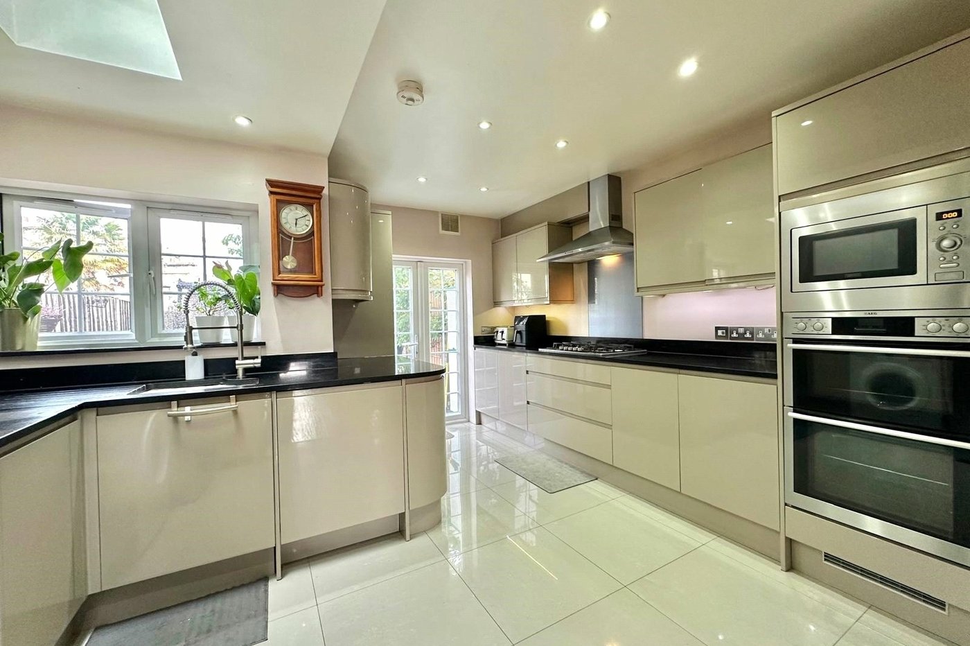 4 bedroom house for sale in Catford | Robinson Jackson