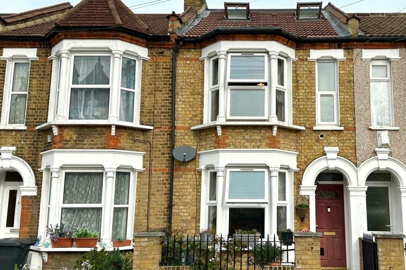 4 bedroom house for sale in Catford | Robinson Jackson