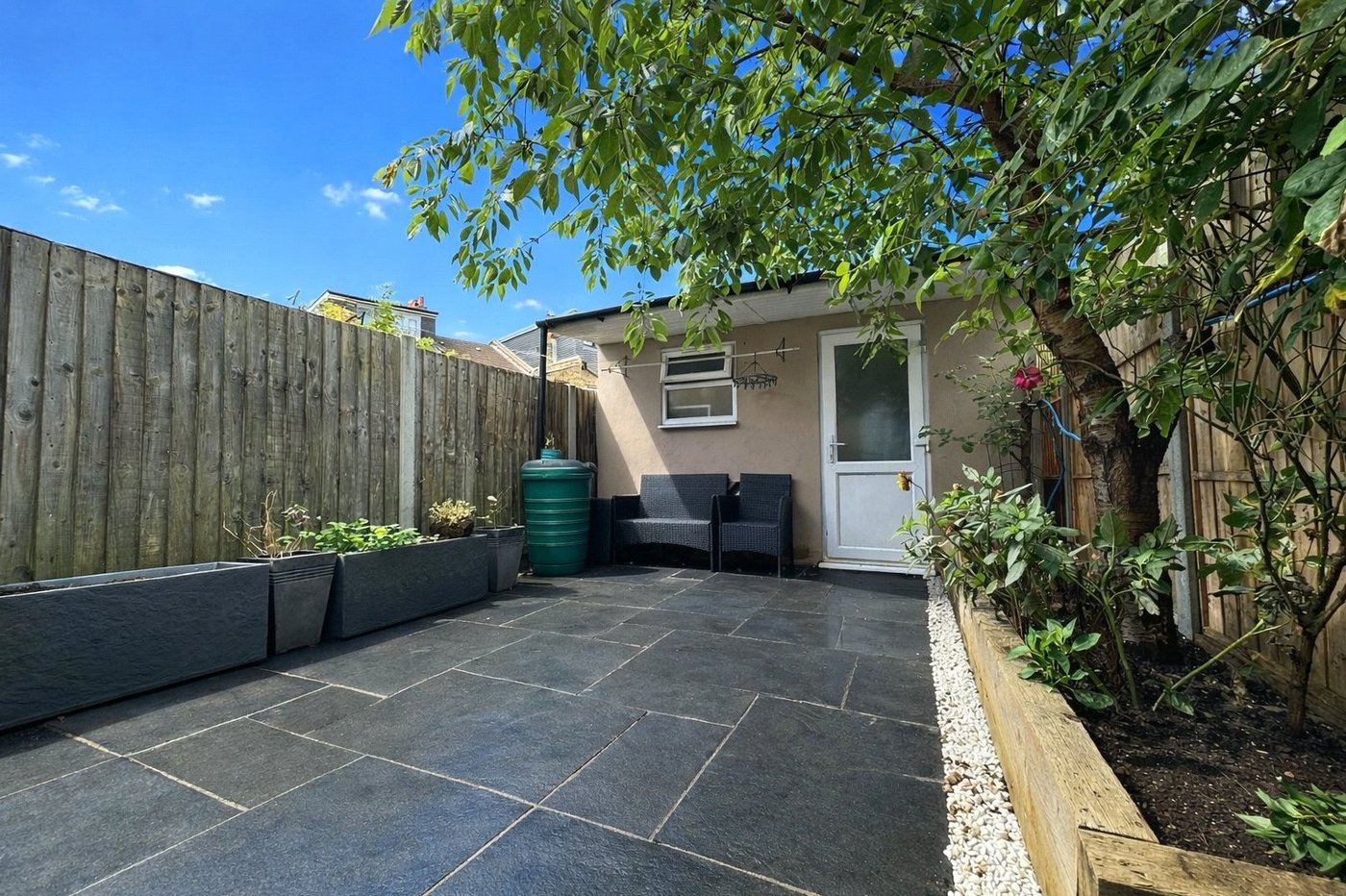 4 bedroom house for sale in London | Robinson Jackson