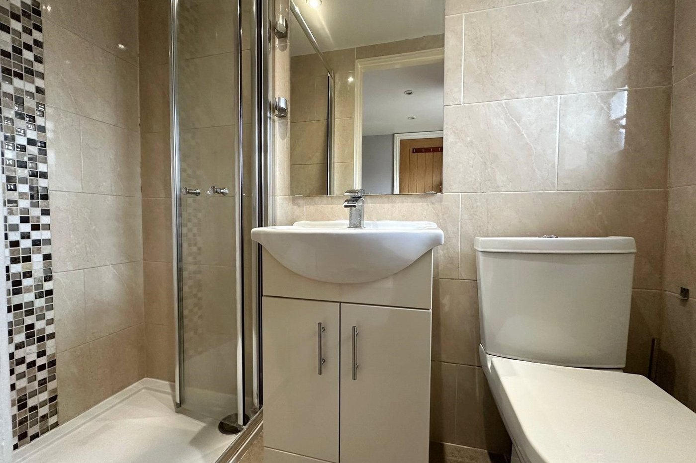 4 bedroom house for sale in London | Robinson Jackson