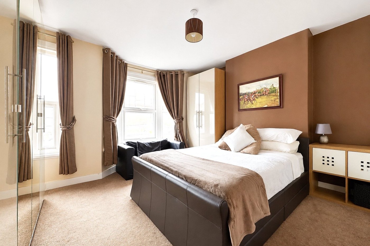 4 bedroom house for sale in London | Robinson Jackson