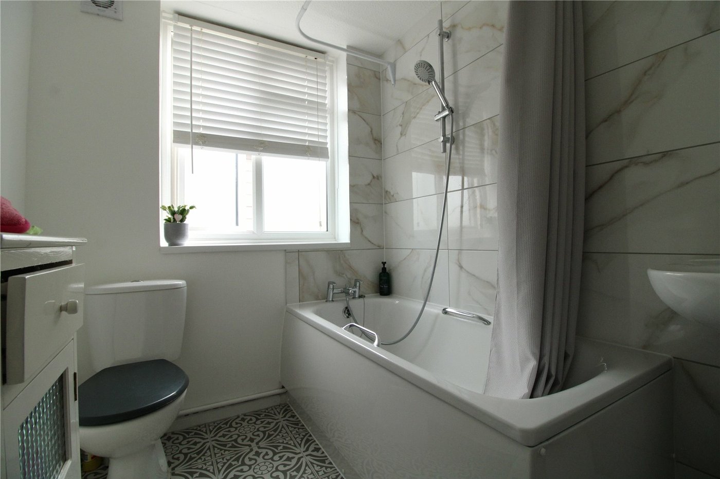 1 bedroom property for sale in Southfleet | Robinson Michael & Jackson