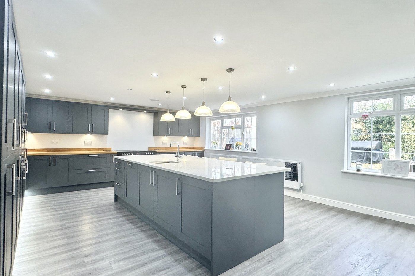 4 bedroom house for sale in Leydenhatch Lane | Robinson Jackson