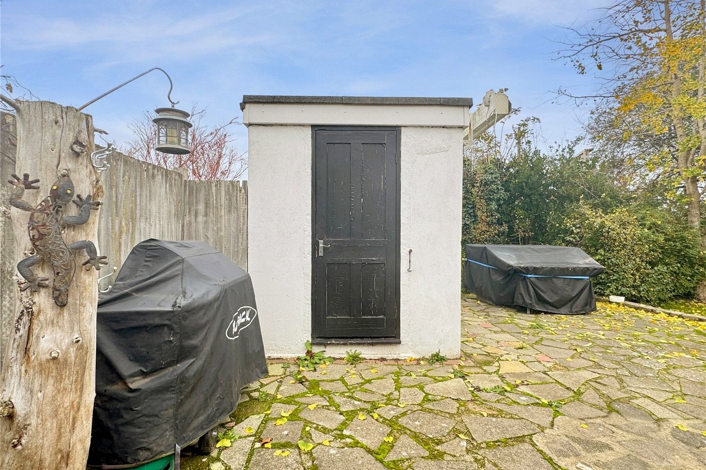 4 bedroom house for sale in Leydenhatch Lane | Robinson Jackson