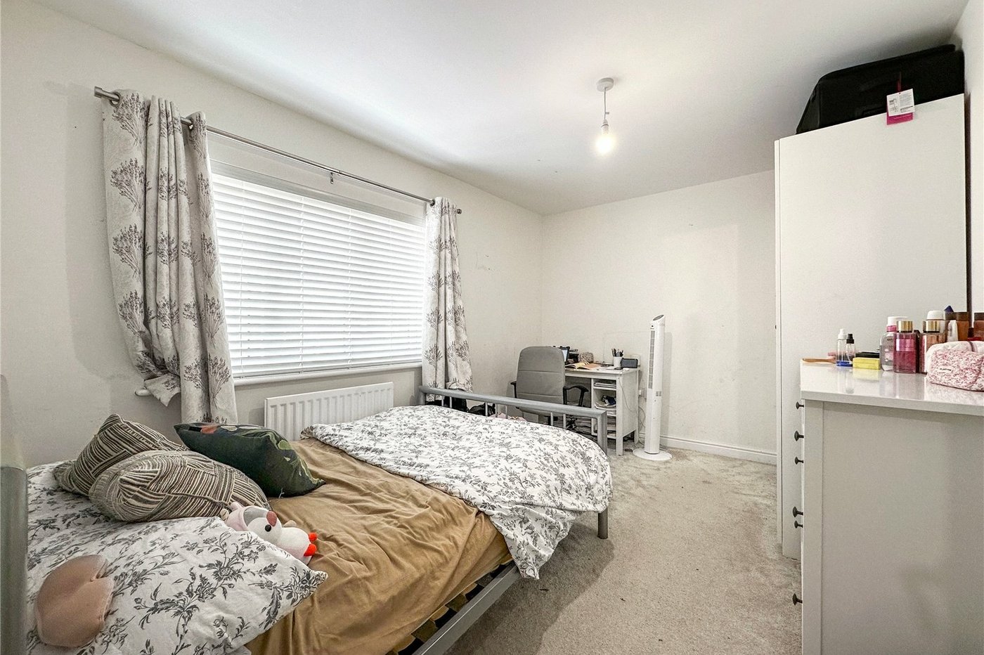 4 bedroom house for sale in Rainham | Robinson Michael & Jackson