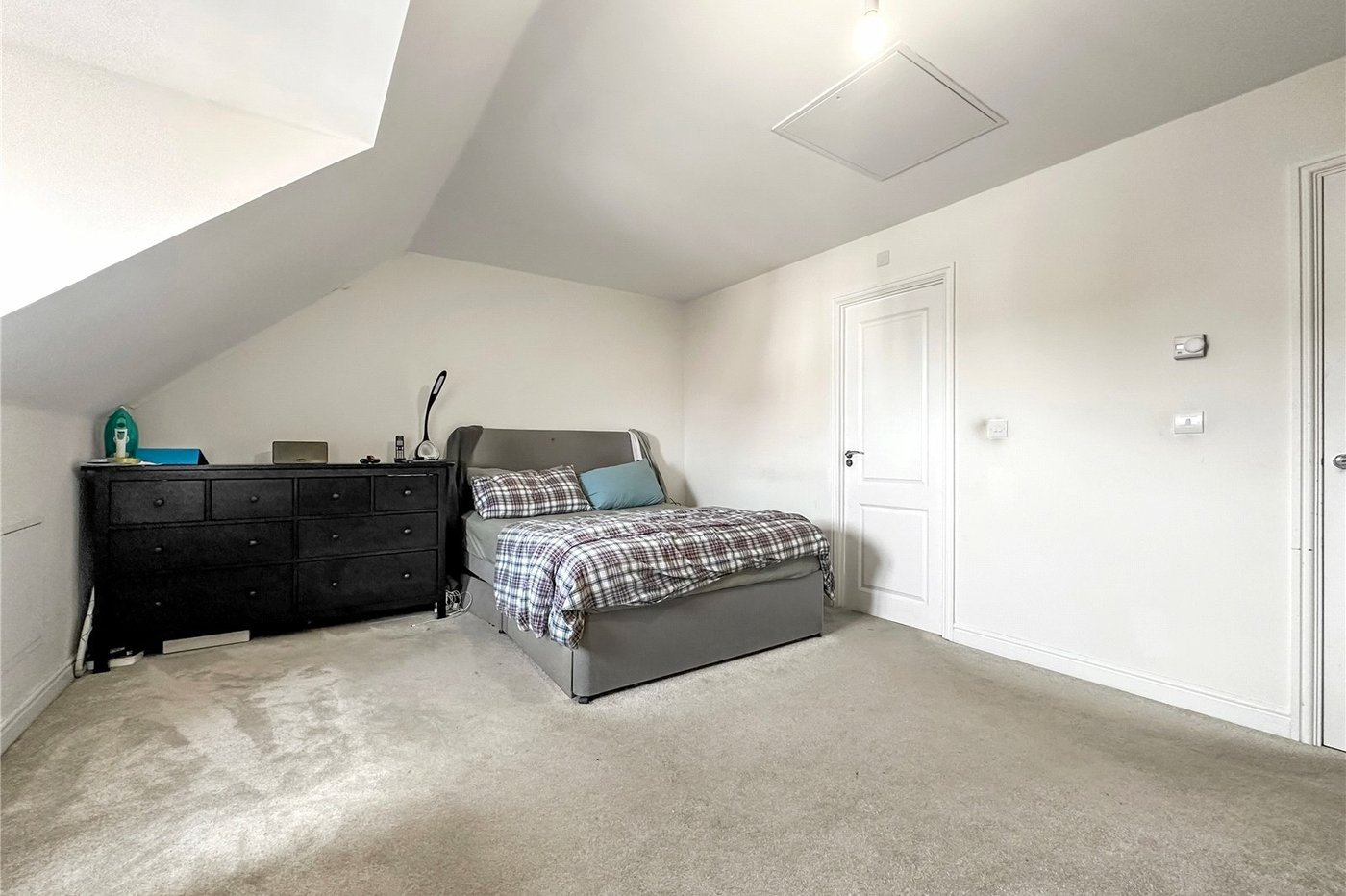 4 bedroom house for sale in Rainham | Robinson Michael & Jackson