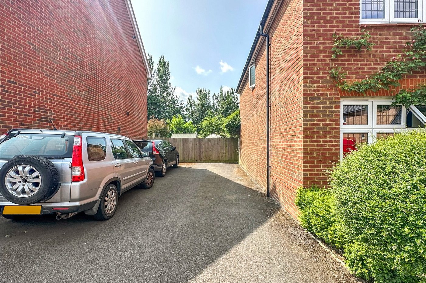 4 bedroom house for sale in Rainham | Robinson Michael & Jackson